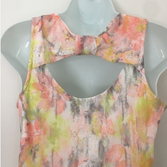 Maurices Watercolor Sleeveless Keyhole Back Blouse - Picture 3 of 9